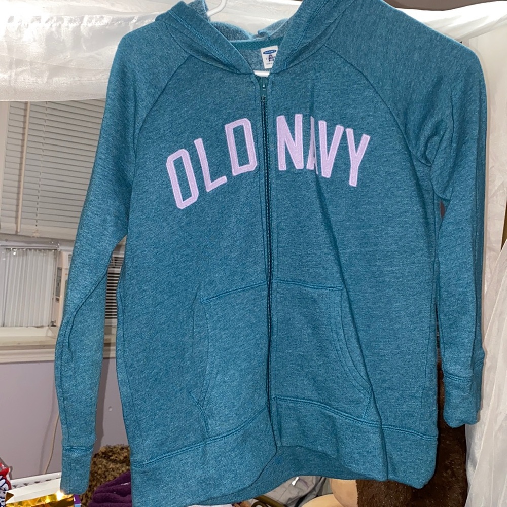 sweatshirt